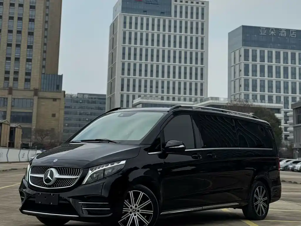 Mercedes-Benz V-Class 2024 — фото 2