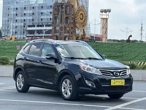 GAC Trumpchi GS5 2013