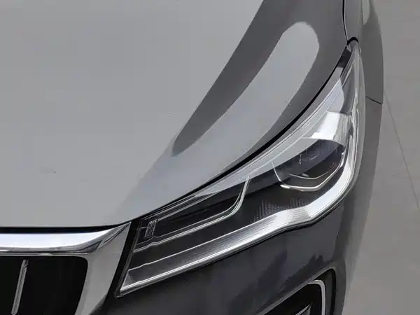 Geely Emgrand 2023