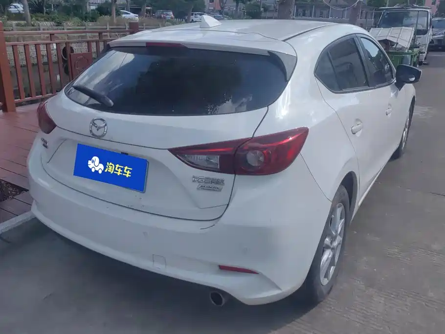 Mazda 3 Axela 2018