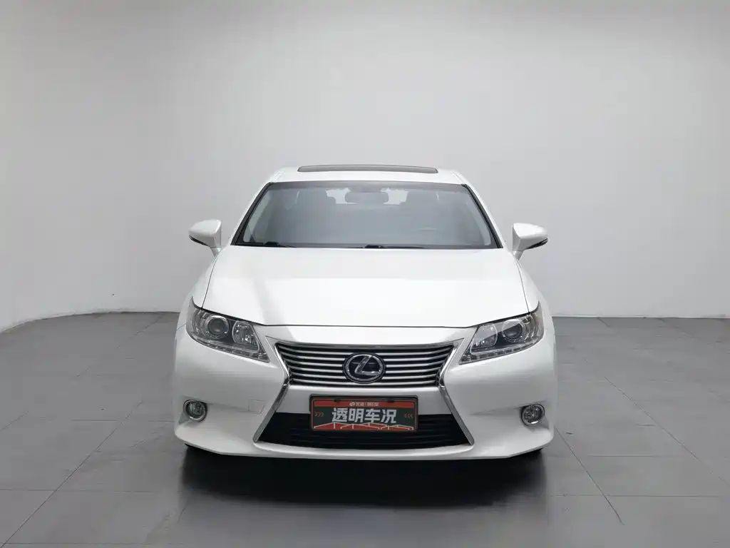 Lexus ES 2015 — фото 3