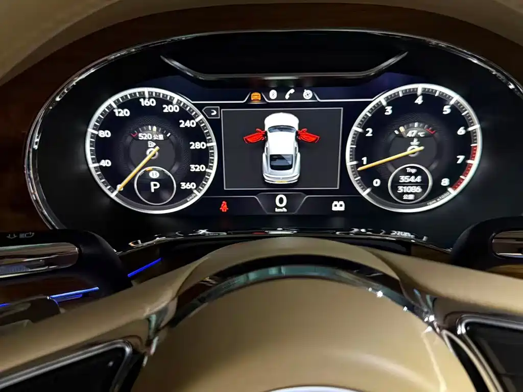 Bentley Continental 2021 — фото 11