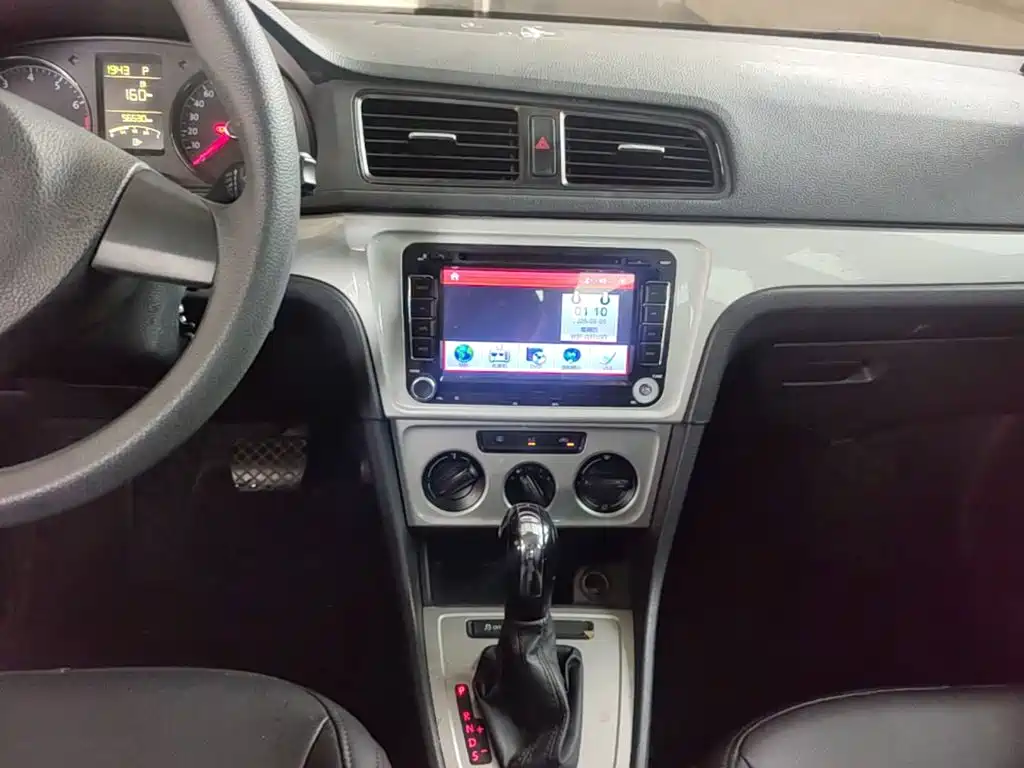 Volkswagen Lavida 2017 — фото 20