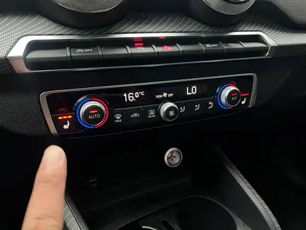 Audi Q2L 2022