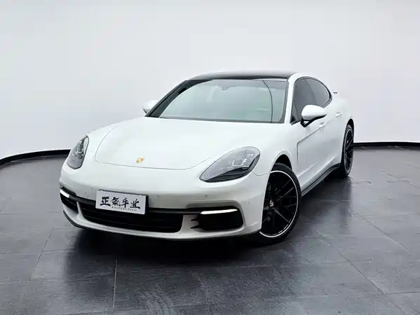 Porsche Panamera 2019