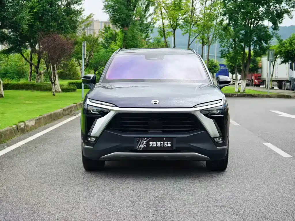 NIO ES8 2020