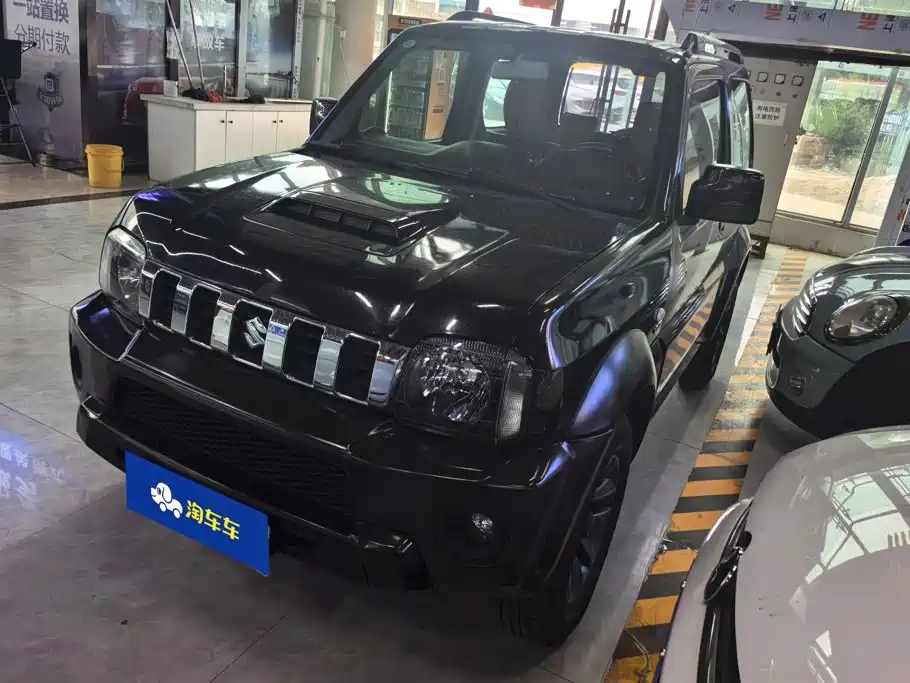 Suzuki Jimny 2018 — фото 1
