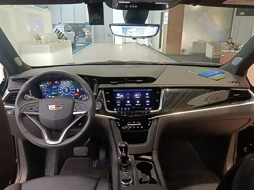 Cadillac XT6 2026 — фото 10