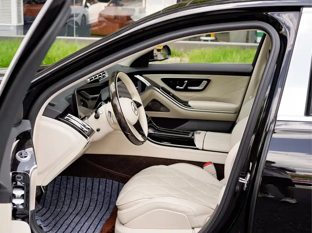 Mercedes-Benz Maybach S-Class 2022 — фото 12