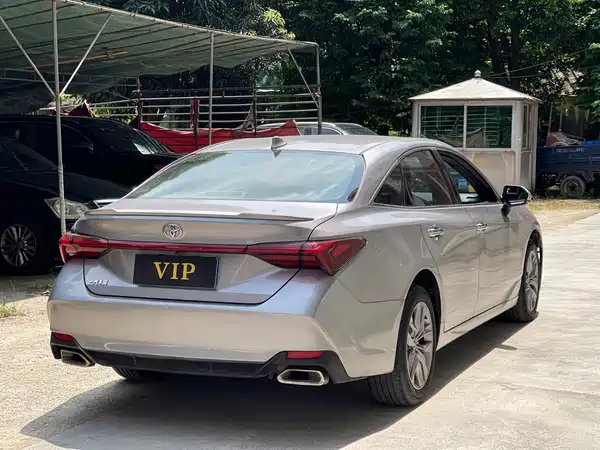 Toyota Avalon 2020