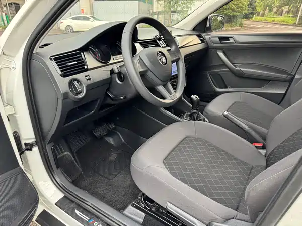 Skoda Rapid 2021