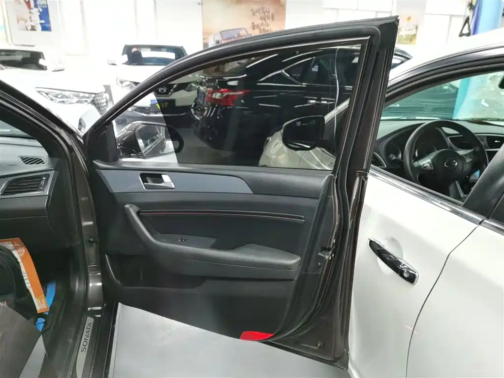 Hyundai Sonata 2015 — фото 26