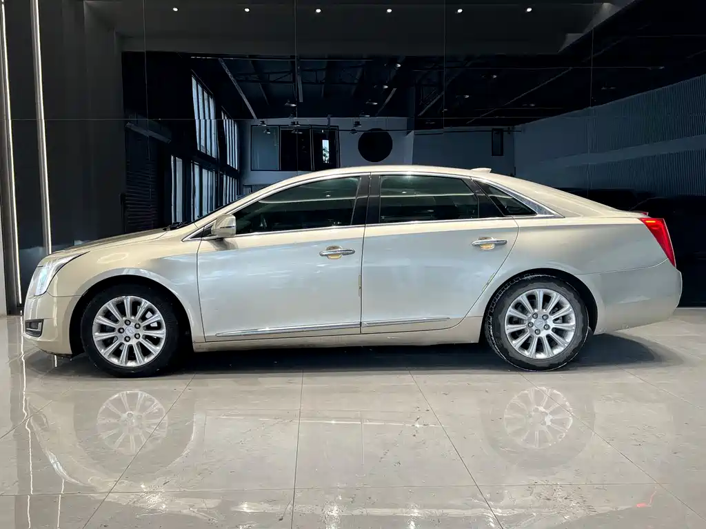 Cadillac XTS 2017 — фото 5
