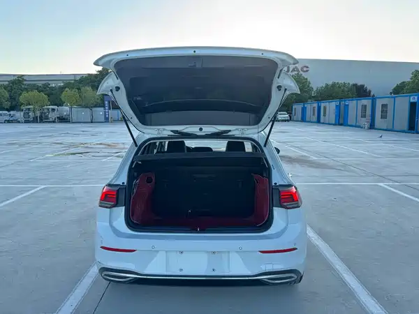 Volkswagen Golf 2022