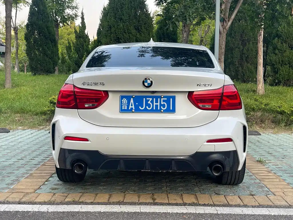 BMW 1 Series 2022