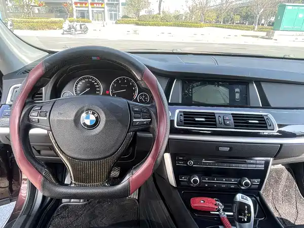 BMW 5 Series GT 2014