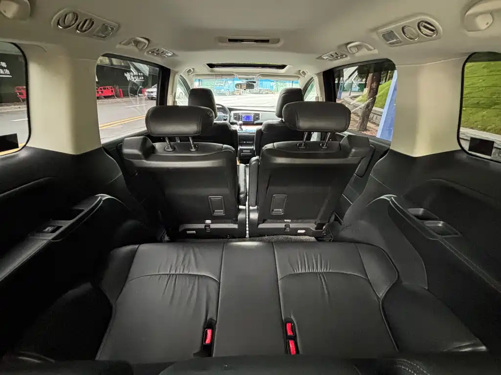 Honda Odyssey 2016 — фото 33