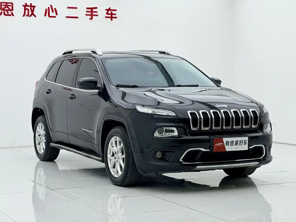 Jeep Cherokee 2017 — фото 3