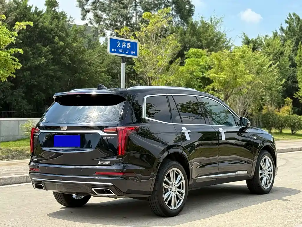 Cadillac XT6 2023 — фото 3