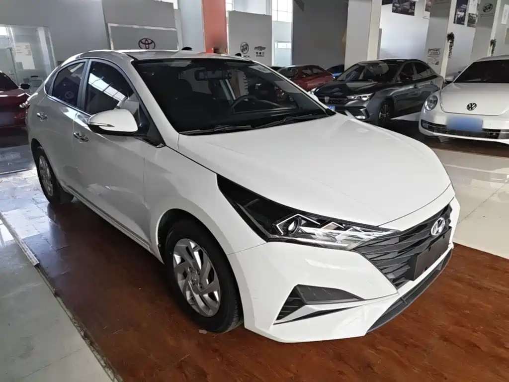 Hyundai Verna 2020 — фото 22