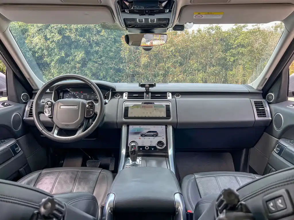 Land Rover Sport 2020 — фото 17