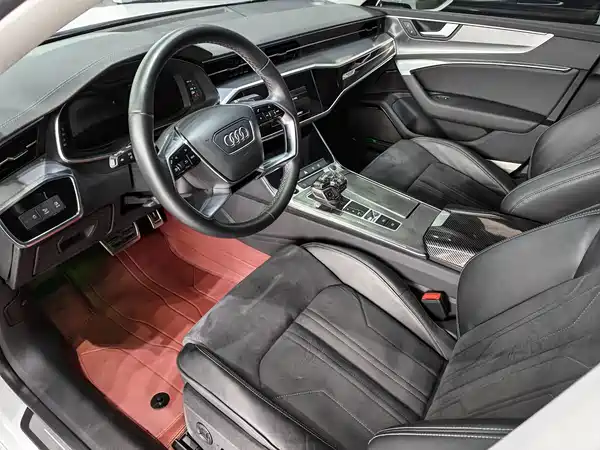Audi A7L 2022