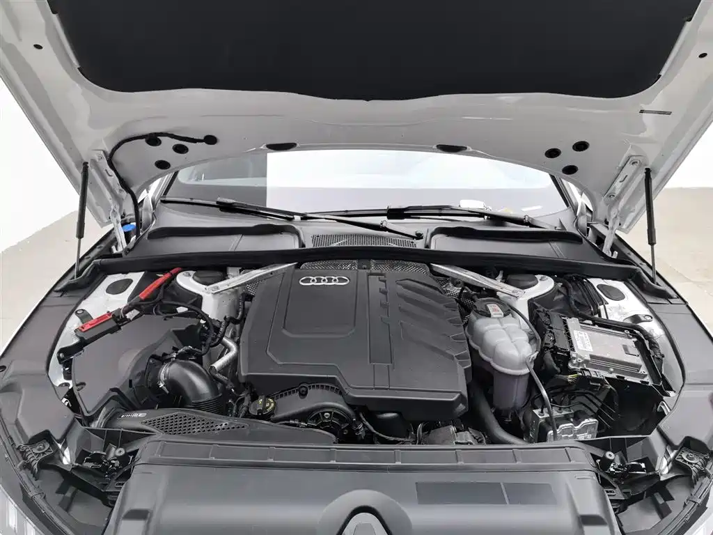 Audi A4L 2024