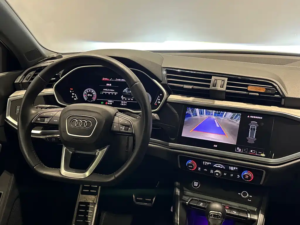 Audi Q3 2025 — фото 10