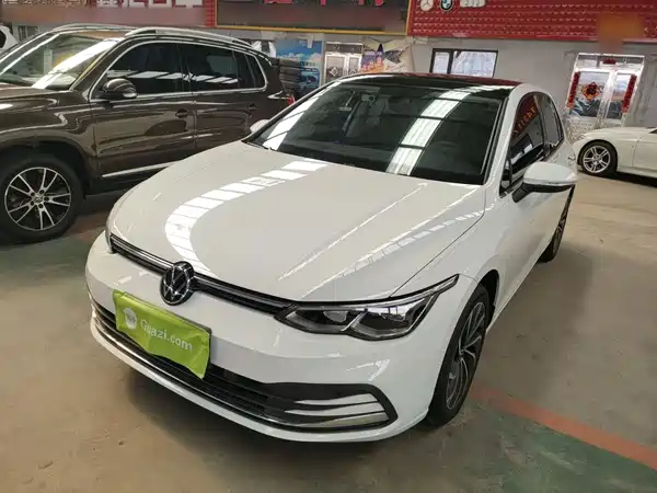 Volkswagen Golf 2024