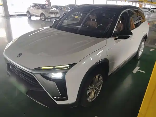 NIO ES8 2020