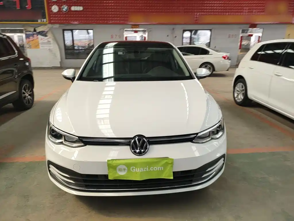 Volkswagen Golf 2024