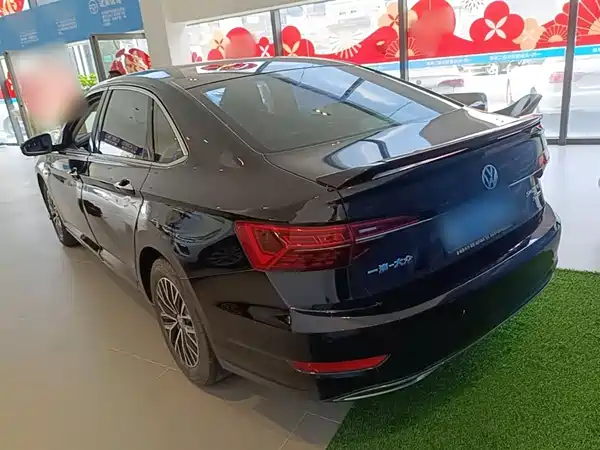 Volkswagen Sagitar 2019
