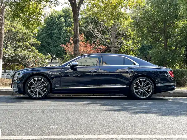 Bentley Flying Spur Plug-In Hybrid 2022