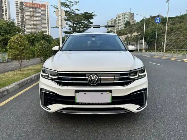Volkswagen Tiguan L Plug-In Hybrid 2022