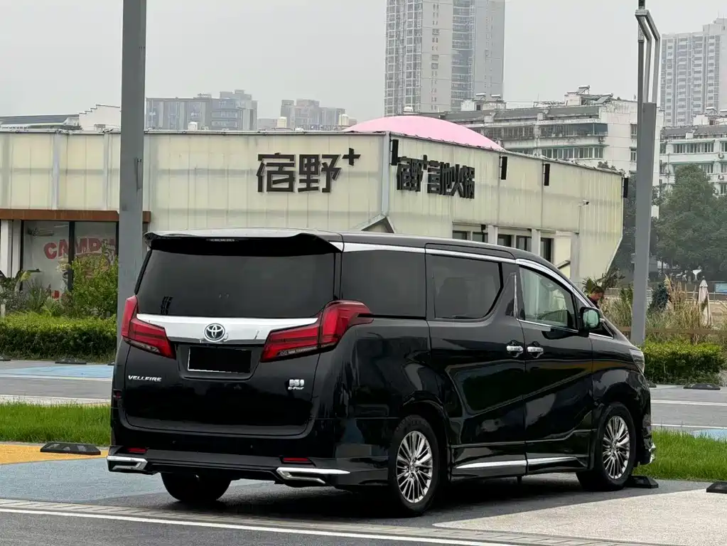 Toyota Vellfire 2020 — фото 9