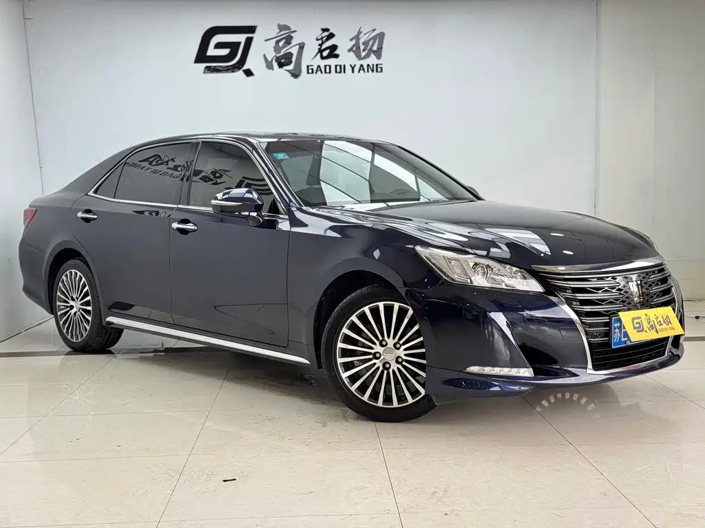Toyota Crown 2019 — фото 3