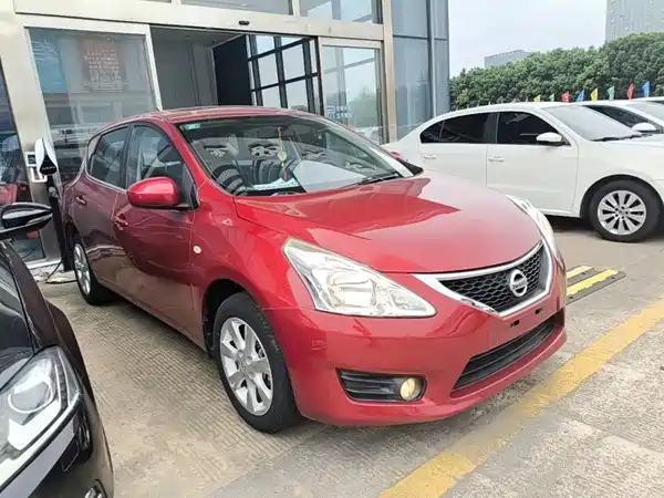Nissan Tiida 2016