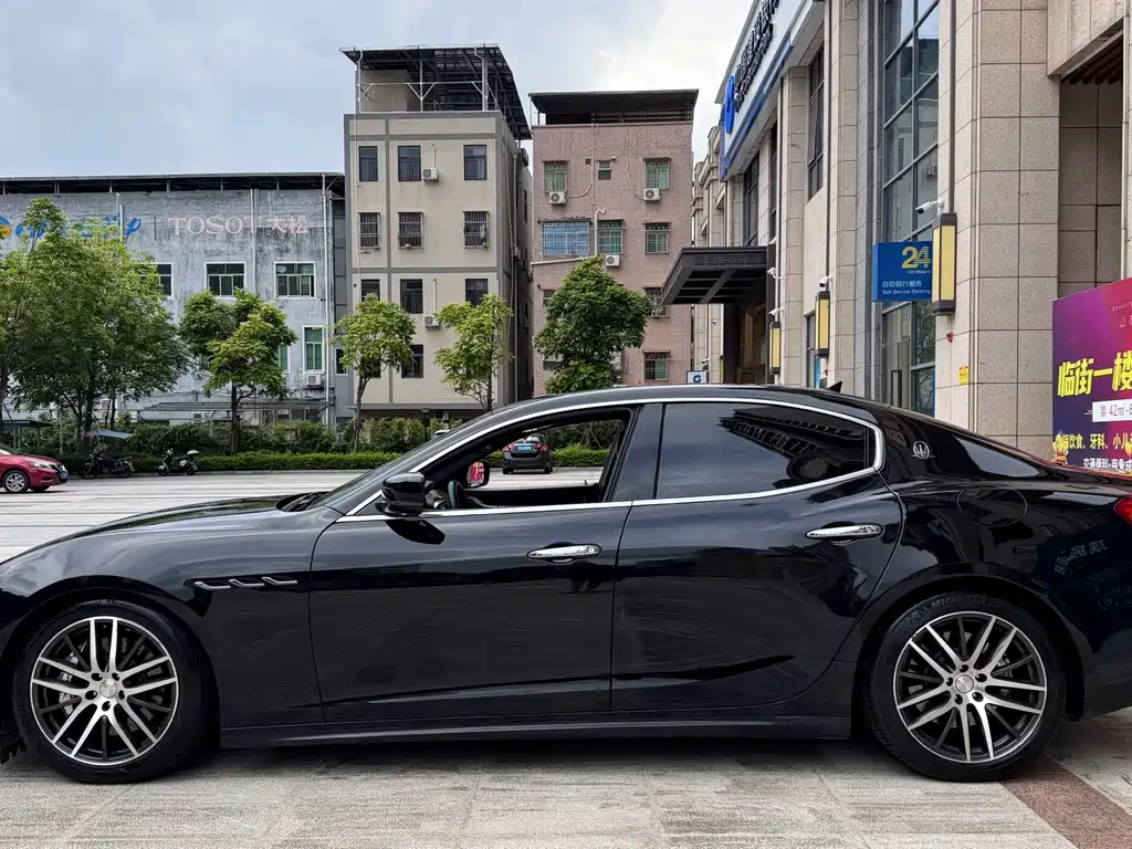 Maserati Ghibli 2014 — фото 8