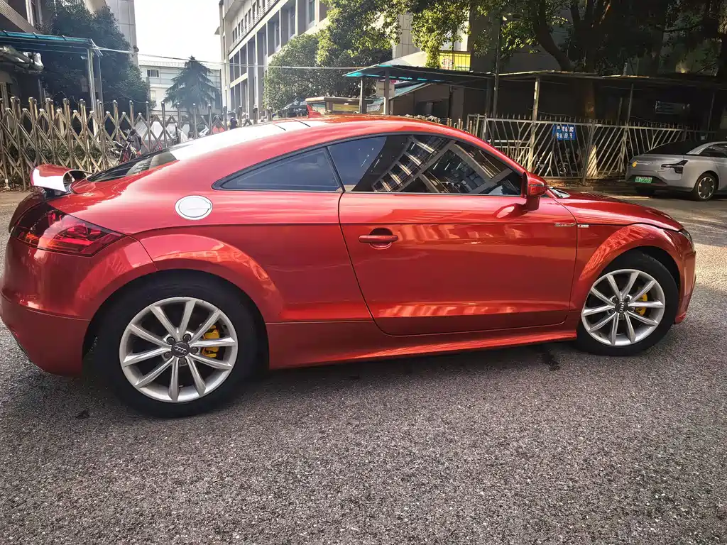 Audi TT 2014 — фото 30