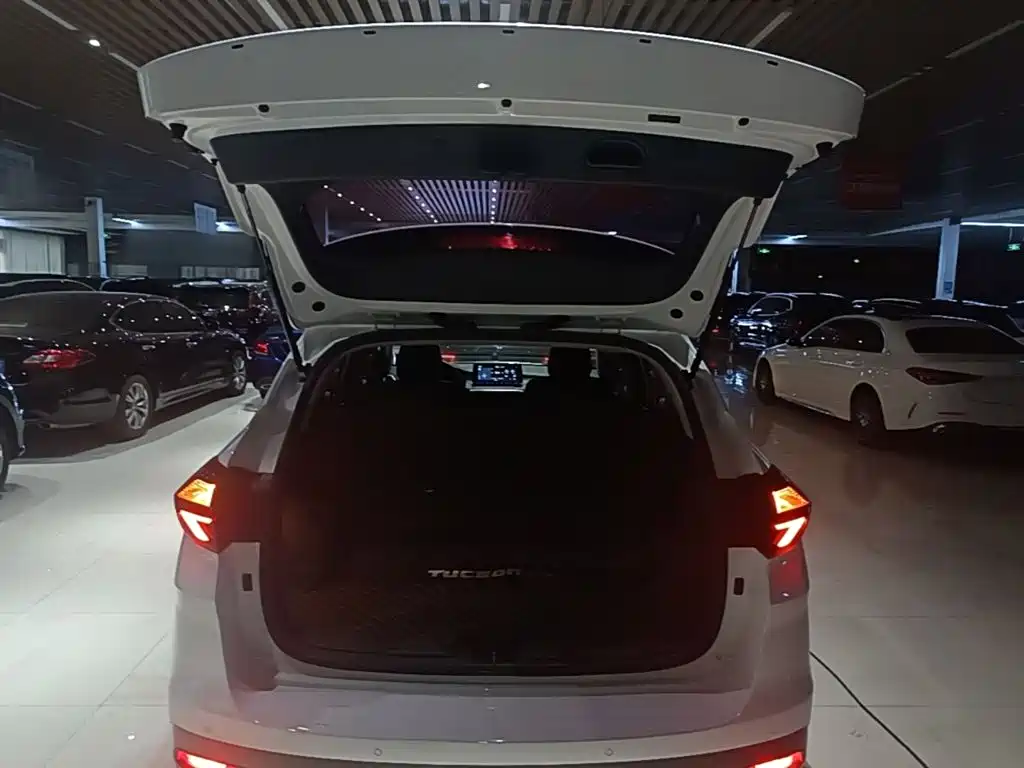 Hyundai Tucson 2019 — фото 19