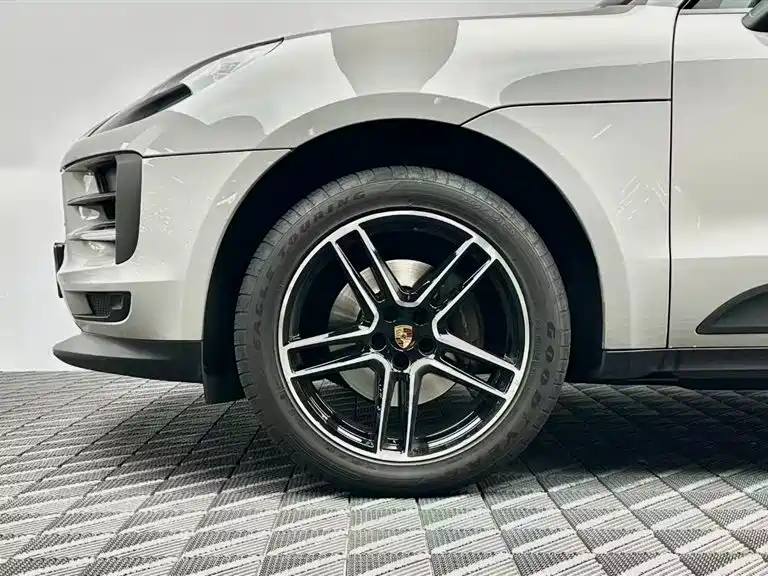 Porsche Macan 2021 — фото 8