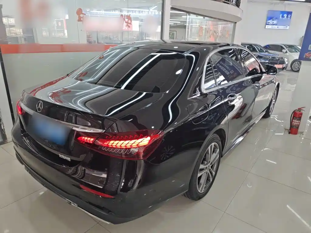 Mercedes-Benz E-Class 2023