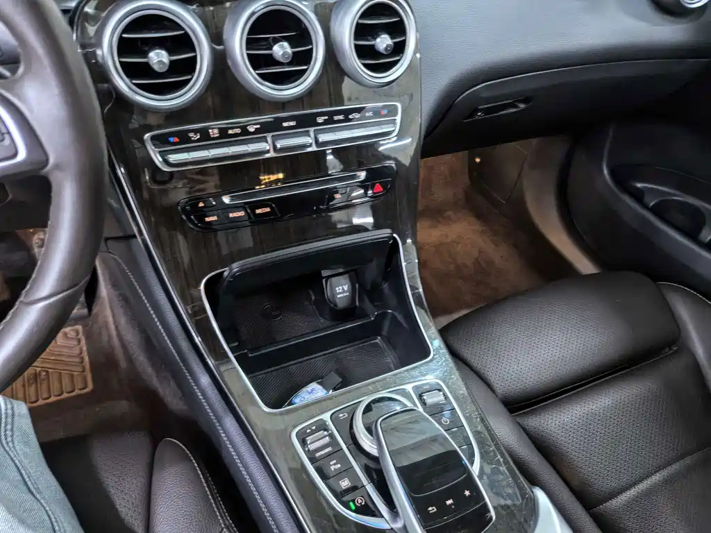 Mercedes-Benz GLC 2019 — фото 8
