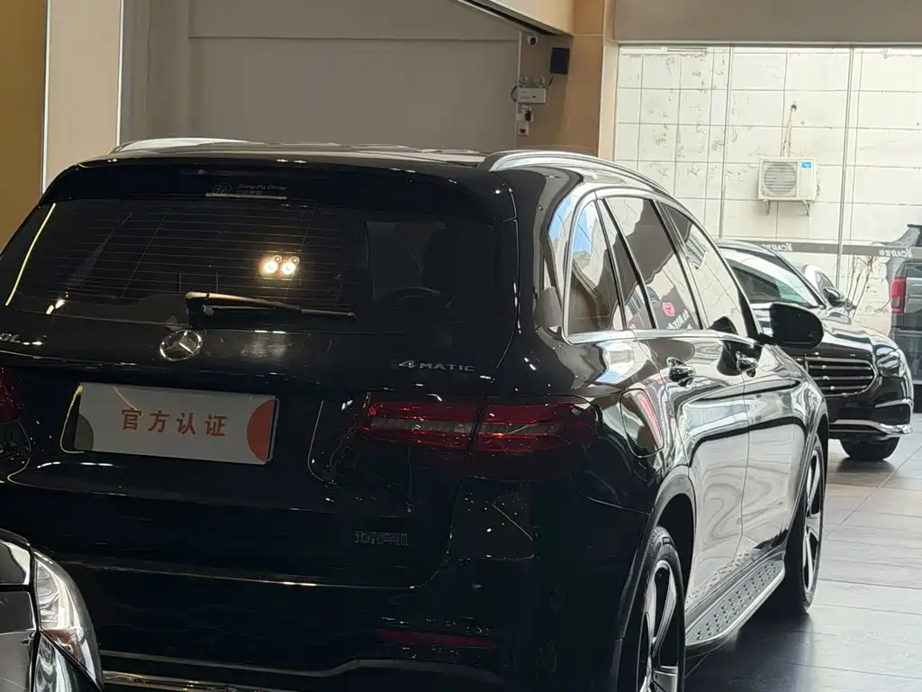 Mercedes-Benz GLC 2019 — фото 11