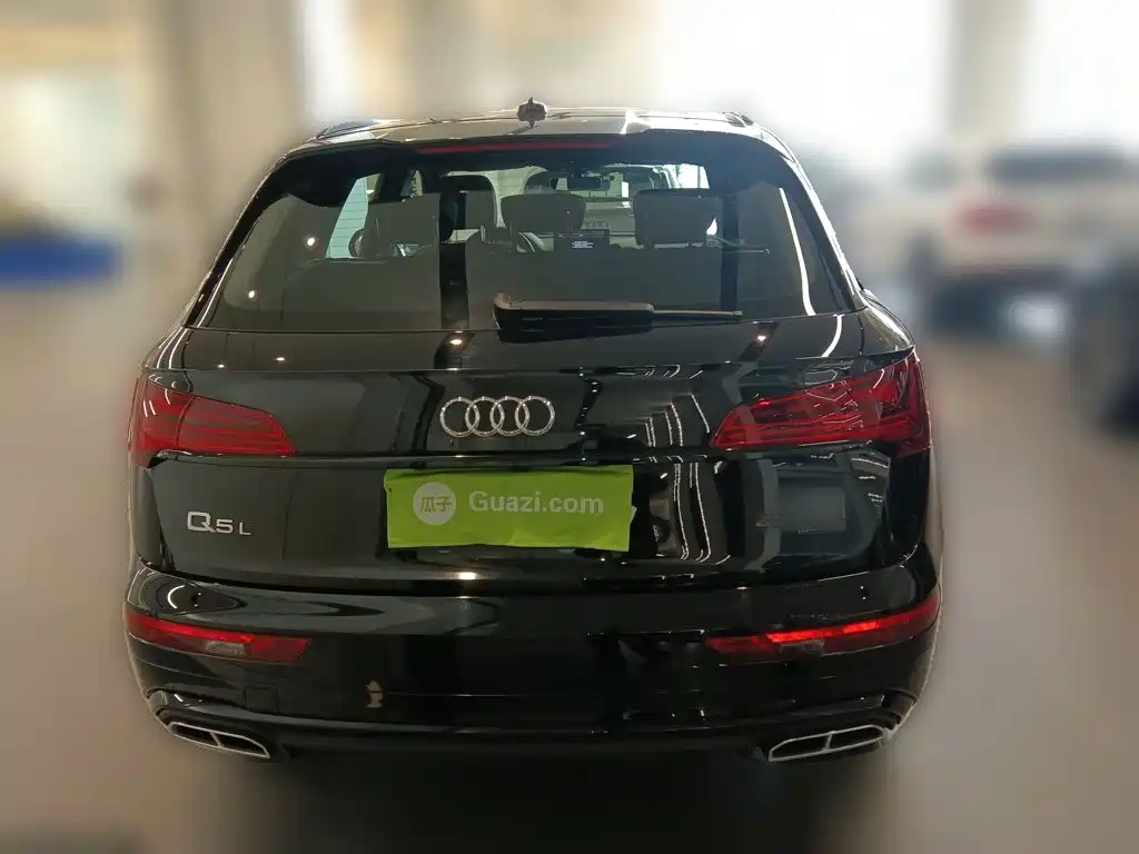 Audi Q5L 2024 — фото 10