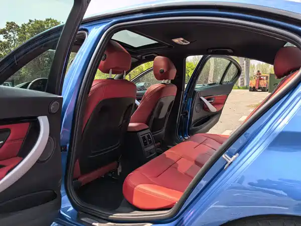 BMW 3 Series 2016