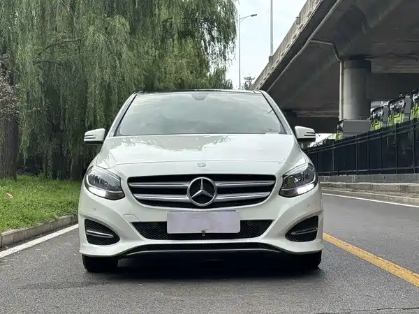 Mercedes-Benz B-Class 2015