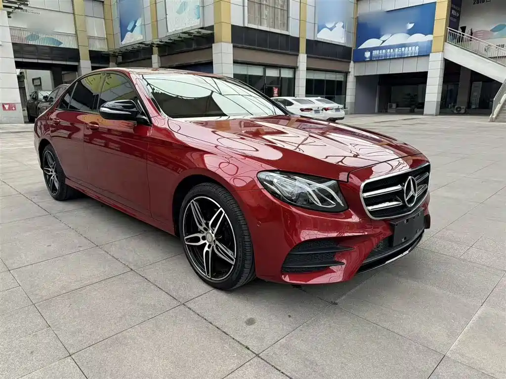 Mercedes-Benz E-Class 2017 — фото 16