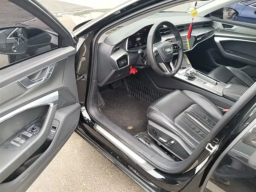 Audi A6L 2023 — фото 16