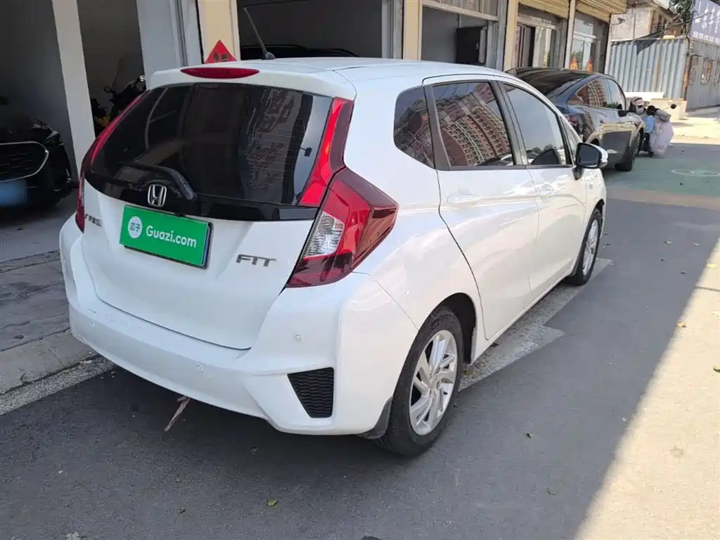 Honda Fit 2018 — фото 7